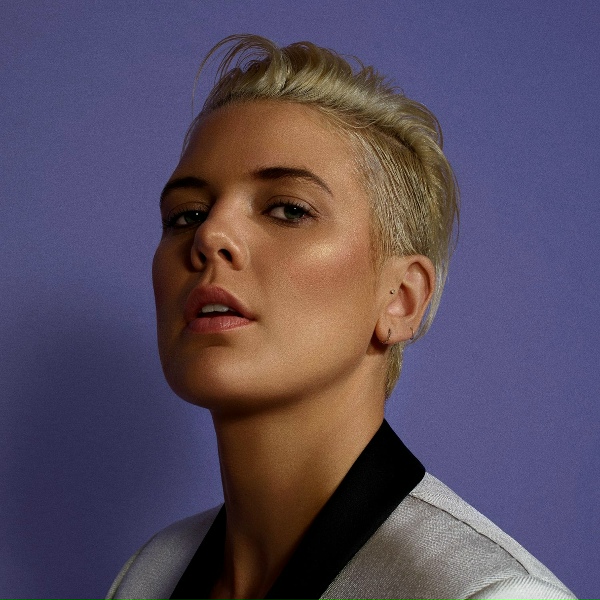 Betty Who - Ignore Me