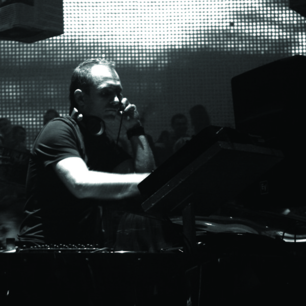 Dj Vini Feat. Valeriya Zhidkova - Moscow