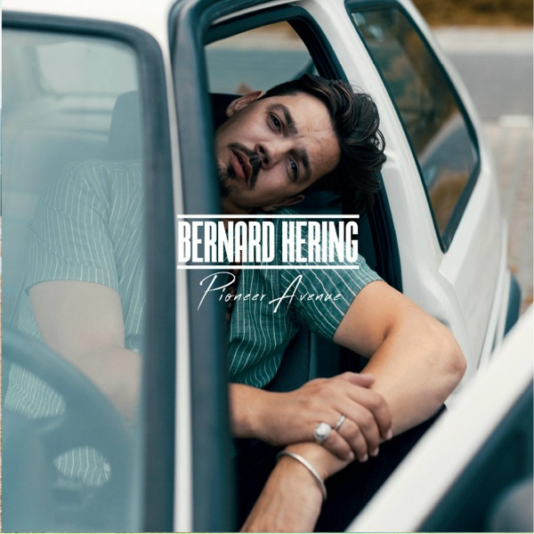 Bernard Hering - Solid Ground