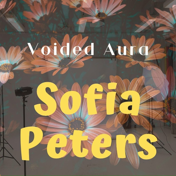 Sofia Peters - Kick Snooze