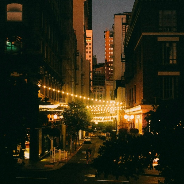 Thomas Asselman, St-Amour - night lights.