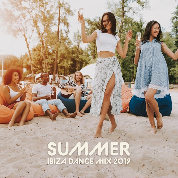 Deep House Lounge, Ibiza Chill Out, Ibiza Lounge Club - Cold Drink and Hammock