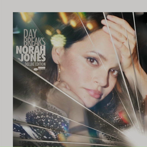 Norah Jones - Out On The Road
