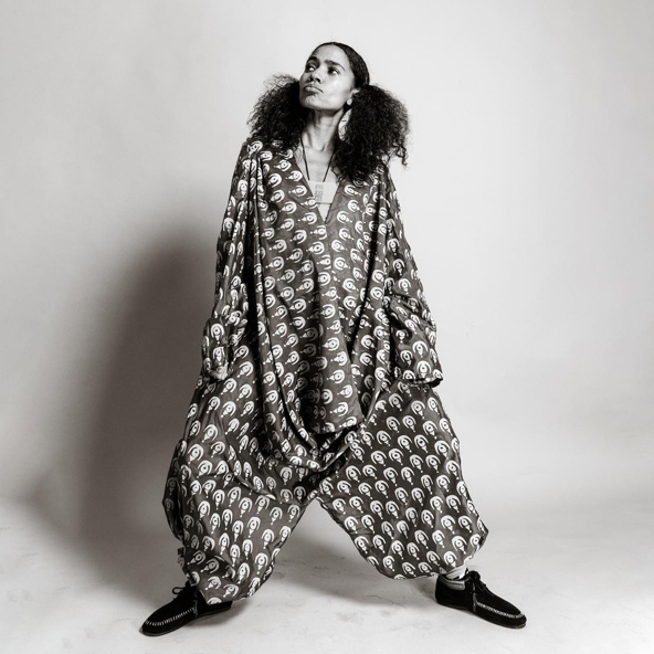 Nneka - Tea?
