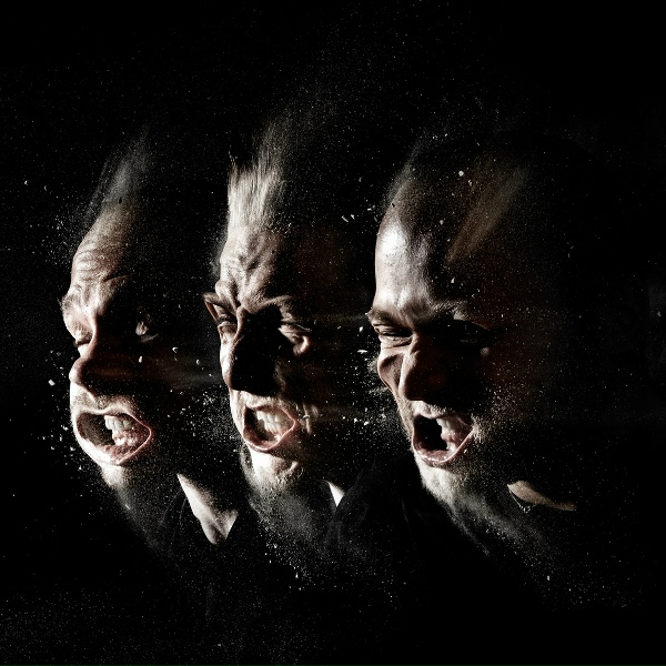 Noisia - My World(Feat. Giovanca)