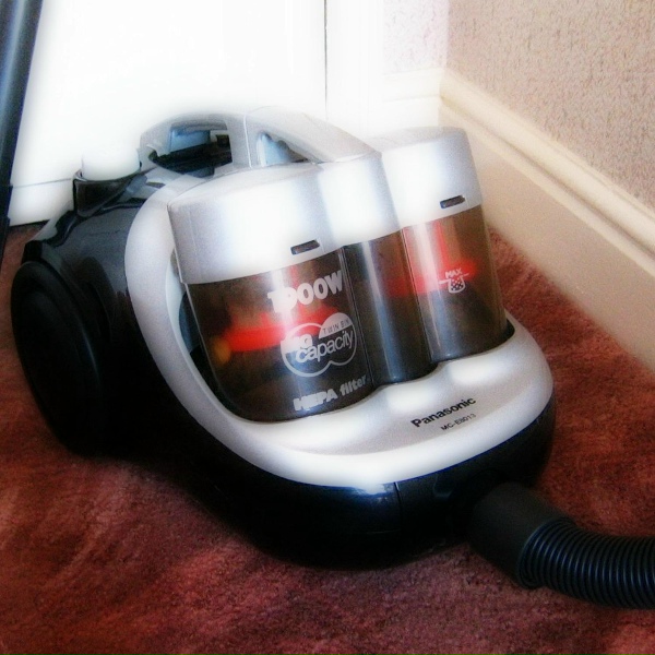 Acerting Art - Vacume Cleaner