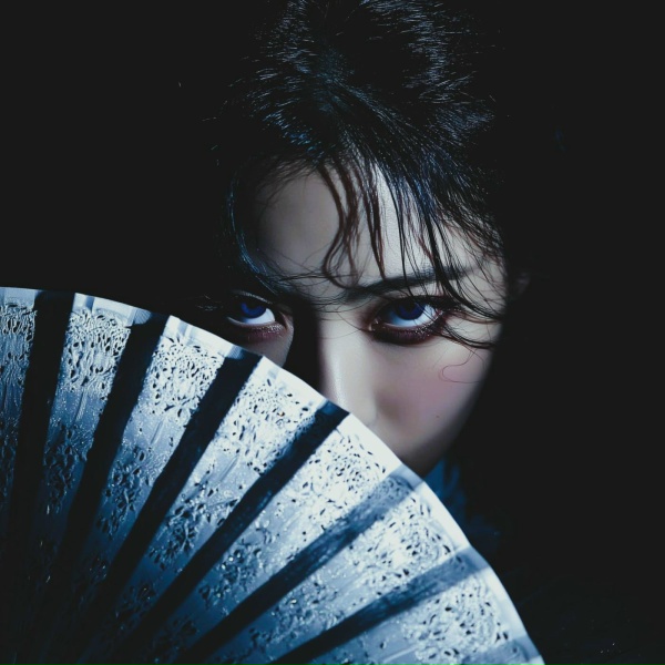 HEXXENMIND - Elizabeth Taylor
