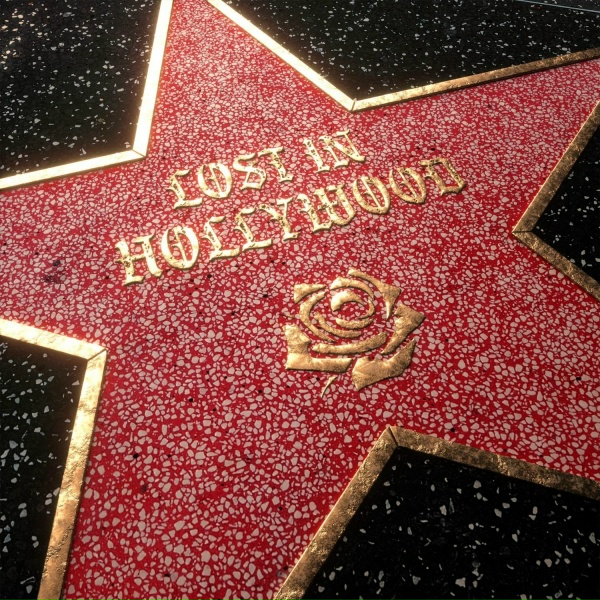 Lost in Hollywood - Pieces