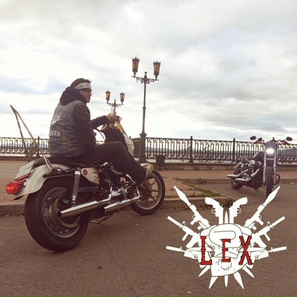 LeX feat. WalDStreeT - Ol' Revolver
