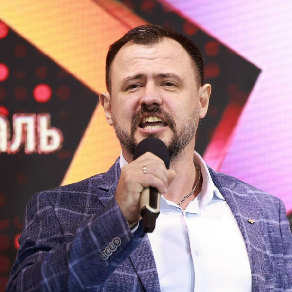 Евгений Белоусов - Флаг России