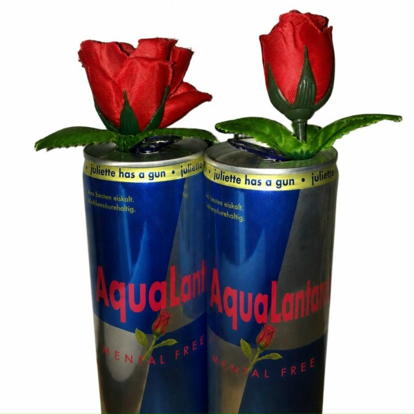 aqualantana - juliette has a gun