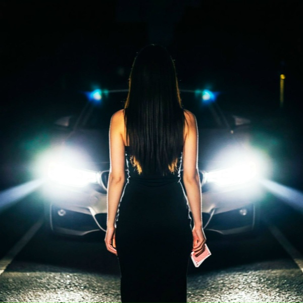Gromkiy, Alexandra Grey