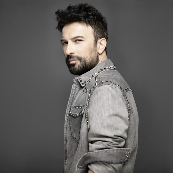 Tarkan - D&ouml;nm&uuml;yor Giden