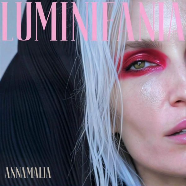 LUMINIFANIA - Магнитизм и удача