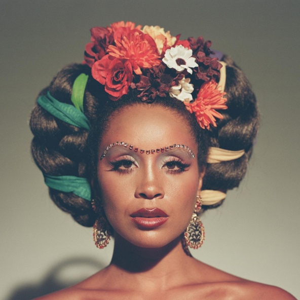 LION BABE - Frida Kahlo