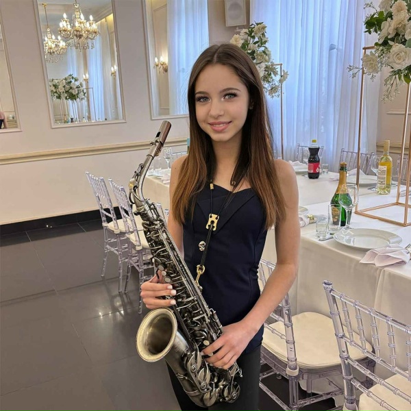 Alisa Sax - Одна история невесты