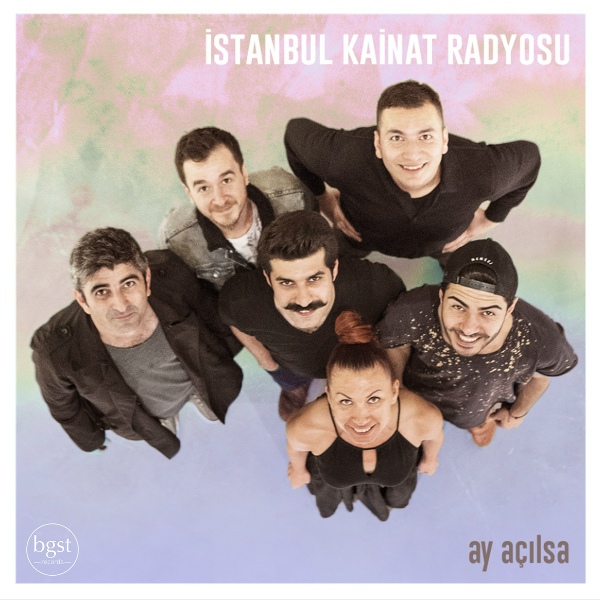 İstanbul K&acirc;inat Radyosu, Feryal &Ouml;ney - Ay Işığında
