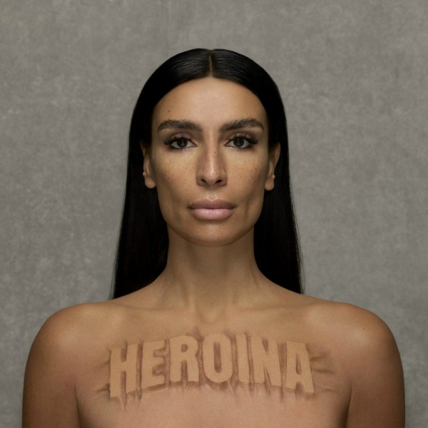Sevdaliza, Irmãs de Pau