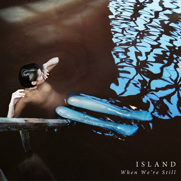 ISLAND - Lyra