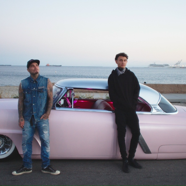 Crazy Town feat. Tanner Alexander - Fly Away