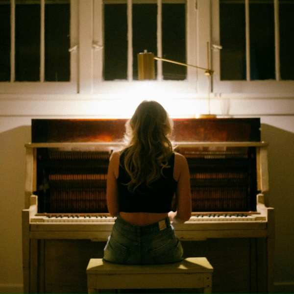 Sydney Rose - alright